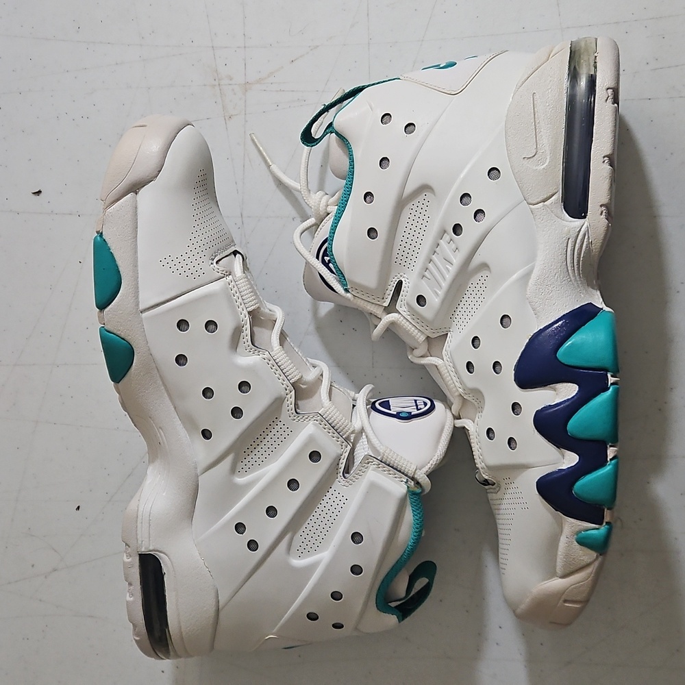 Nike Air Max Barkley Hyperfuse White Blue Teal Size 9 NEVER WORN-no Box - Picture 3 of 7